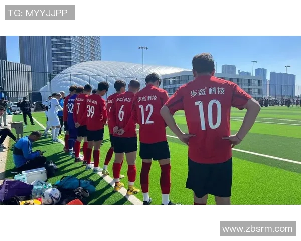 追梦绿茵场感悟足球人生聆听球星奋斗背后的励志力量